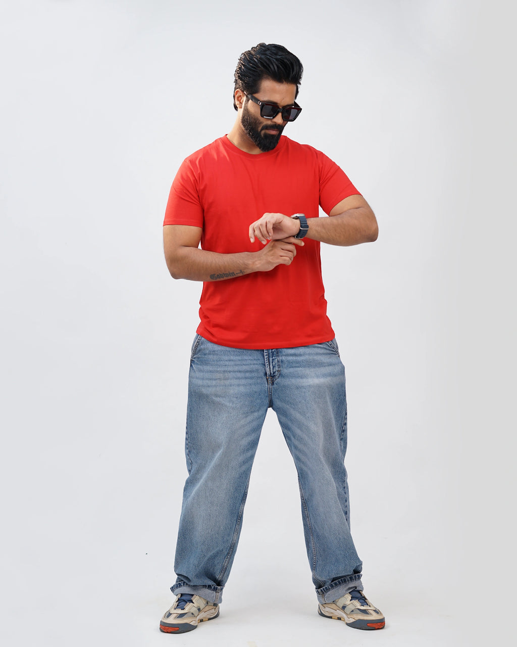 Red Round Neck Tees for Men